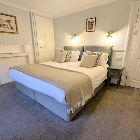 The Claremont Hotel-adult Only