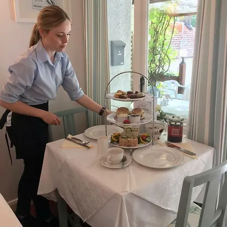 The Claremont Hotel-adult Only Polperro